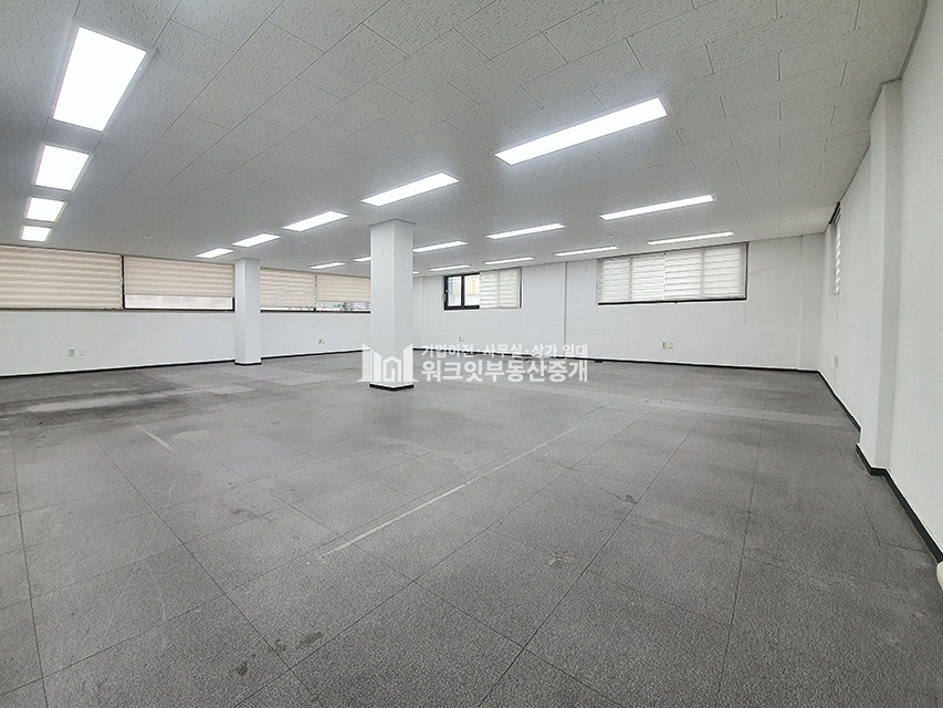 서울 강남구 도곡동 뱅뱅사거리 인근 4층 깔끔한 사무실! 월세 매물번호 12393 사진 3
