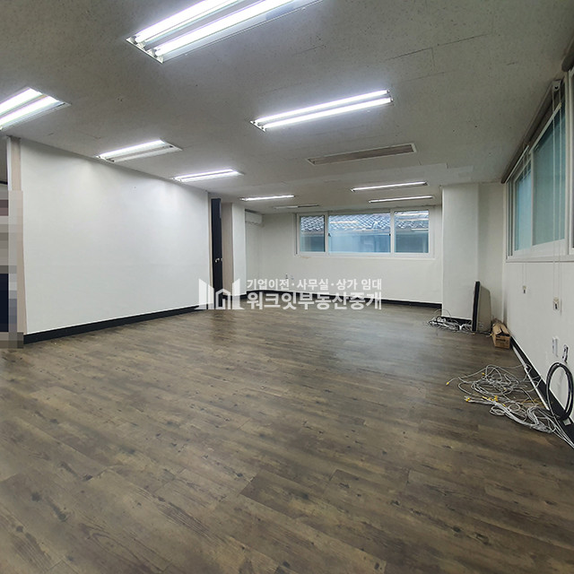 서울 강남구 논현동 신논현역 인근 깔끔한 사무실 월세 매물번호 13094 사진 2