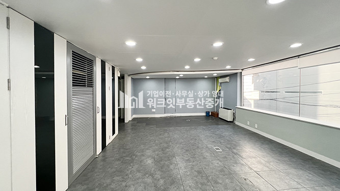 서울 강남구 논현동 MJ 을지병원 사거리 인근에 위치한 룸 6개 인테리어 사무실 월세 매물번호 15287 사진 3