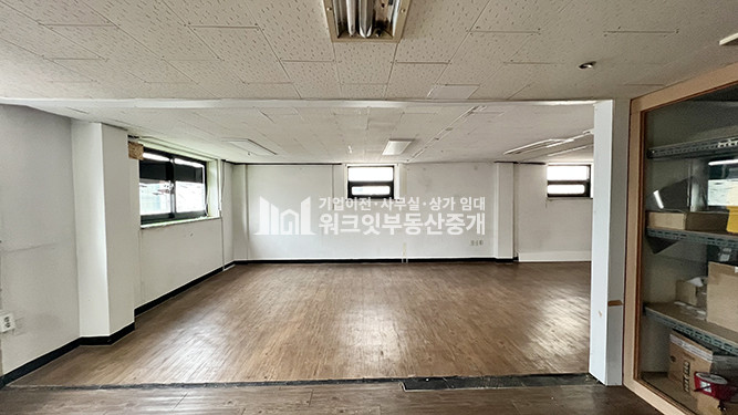 서울 강남구 신사동 MJ 신사역 도보 4분 이내 거리 30평대 사무실 월세 매물번호 15292 사진 1