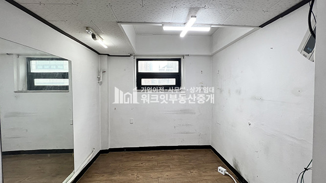 서울 강남구 신사동 MJ 신사역 도보 4분 이내 거리 30평대 사무실 월세 매물번호 15292 사진 7