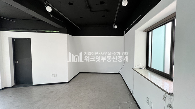 서울 강남구 신사동 신사동 주민센터 인근 소형 사무실 월세 매물번호 15342 사진 4