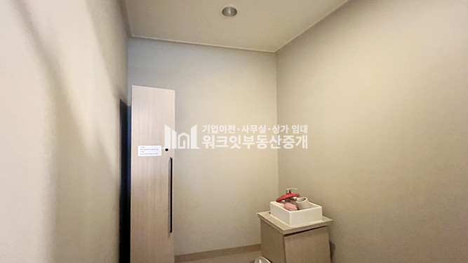 서울 강남구 신사동 MJ 압구정역 도보 3분 거리 내 위치한 병의원 건물 리모델링 월세 매물번호 15391 사진 14