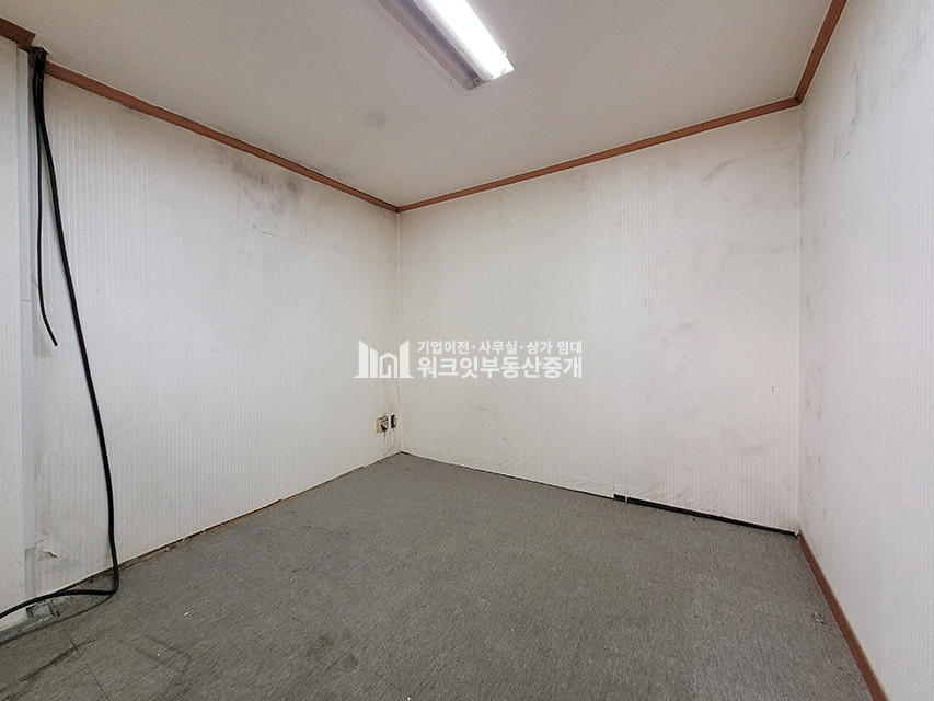 서울 서초구 서초동 소로변 룸 6개 평수대비 저렴한 사무실 월세 매물번호 15442 사진 8