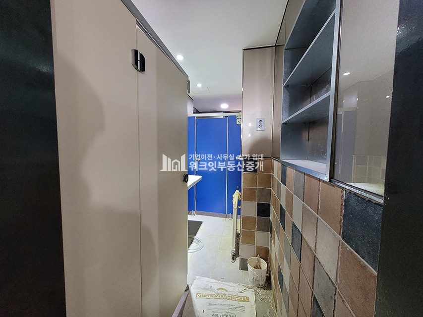 서울 서초구 양재동 양재역 도보 5분 거리내 ㄱ자 구조 깔끔한 사무실 월세 매물번호 15443 사진 8