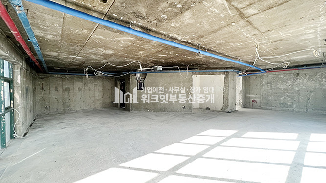 서울 강남구 신사동 압구정로데오역 도보 2분 거리 병의원 용도 사무실 상가 월세 매물번호 15454 사진 2