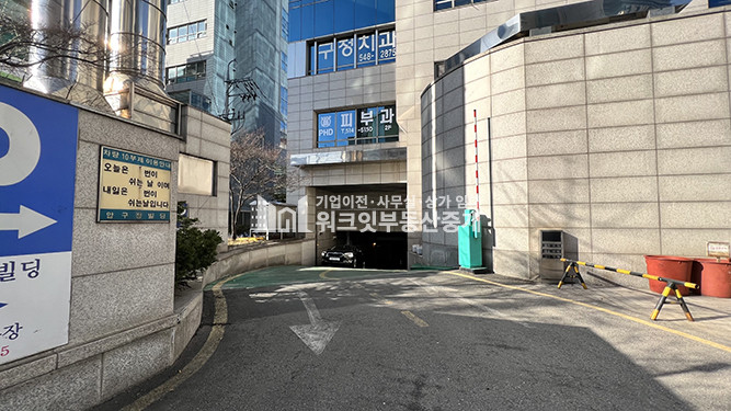 서울 강남구 신사동 MJ 압구정역 도보 2분거리내 위치한 대로변 1층 상가 월세 매물번호 15398 사진 13
