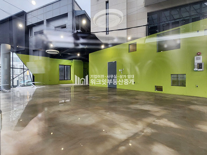 서울 강남구 신사동 가로수길 메인 1층 무권리 상가 월세 매물번호 15592 사진 5
