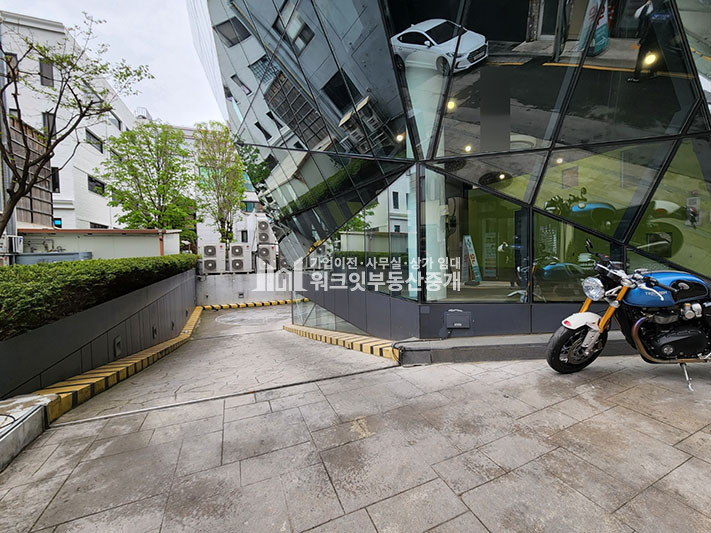 서울 강남구 신사동 가로수길 메인 1층 무권리 상가 월세 매물번호 15592 사진 8