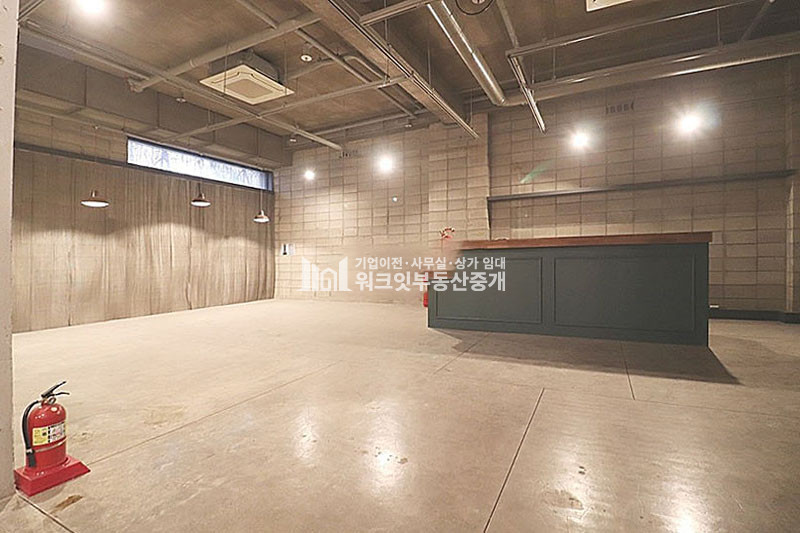 서울 강남구 청담동 청담동고급주거단지 층고높은1층 무권리상가&사무실 월세 매물번호 15785 사진 2