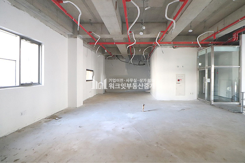 서울 강남구 논현동 강남대로 무권리 상가 까페 편의점 안테나샾 월세 매물번호 15803 사진 7