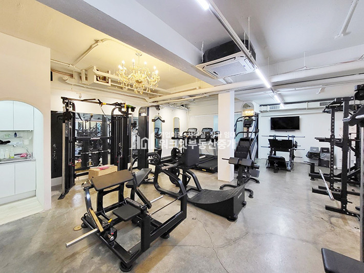 서울 강남구 신사동 압구정로데오 도산공원블럭 피트니스 뷰티 미용 컨셉 단독사옥 월세 매물번호 15831 사진 12