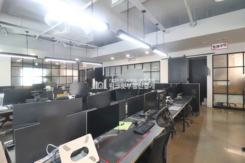서울 강남구 논현동 학동역 대로변 아이캐슬빌딩 인테리어 오피스 월세 매물번호 10809 사진 3