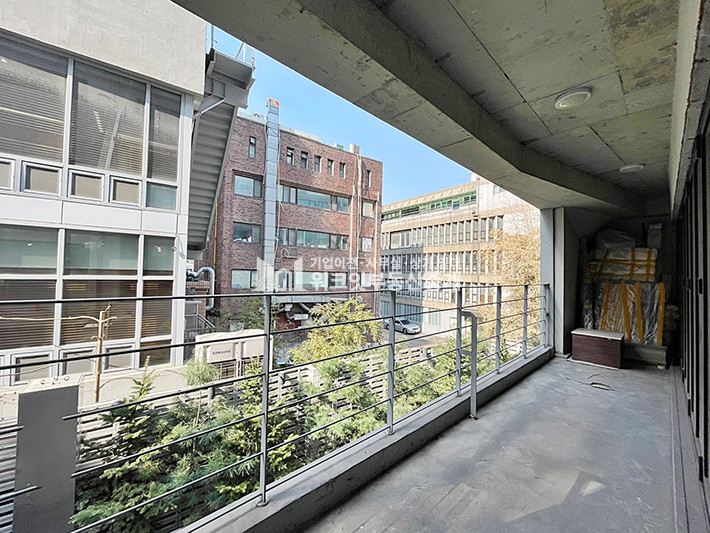 서울 강남구 논현동 강남구청역 인근 갤러리 쇼룸 추천 무권리 상가 월세 매물번호 15887 사진 8