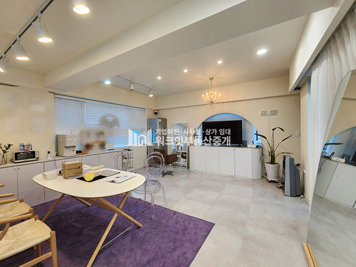 서울 강남구 논현동 논현초 뷰티미용 타투 에스테틱 매장 최적화 월세 매물번호 11089 사진 4