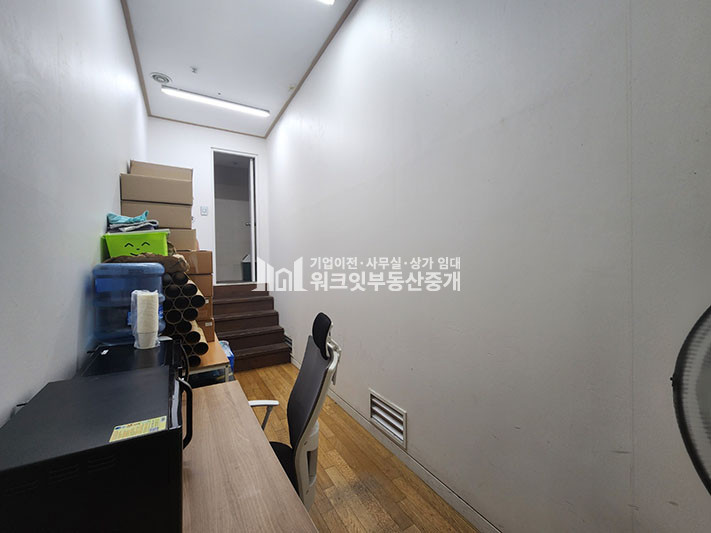 서울 강남구 논현동 강남구청역 2분 엔터 댄스 보컬 무권리 연습실 임대 월세 매물번호 10598 사진 9