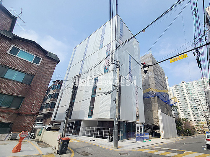 서울 강남구 역삼동 역삼동 25년 신축 통임대 사옥 첫입주 한티역 역세권 매물 코너건물 월세 매물번호 16350 사진 1