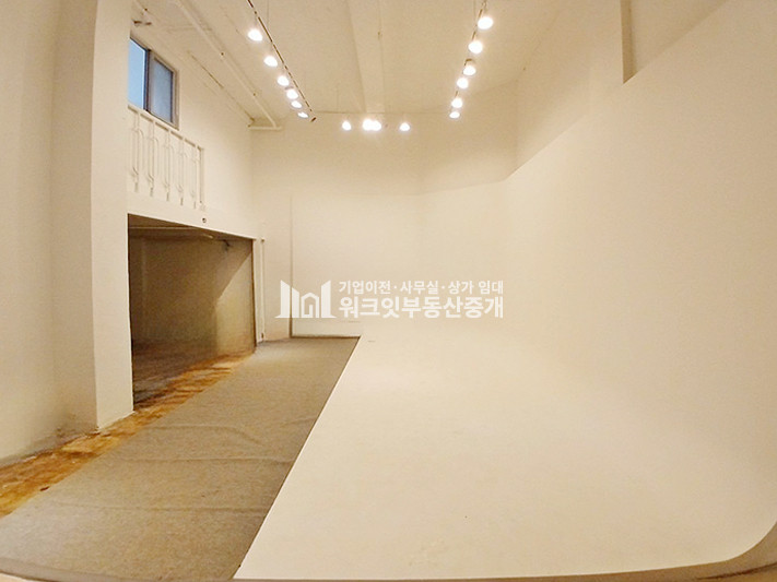 서울 강남구 신사동 신사역 초역세권 무권리 스튜디오 임대 월세 매물번호 16353 사진 2