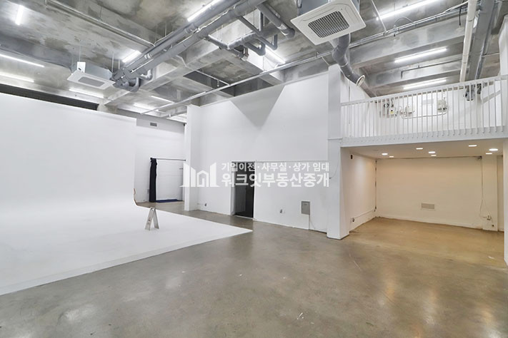 서울 강남구 청담동 청담동 스튜디오 성지 무권리 매물 복층 호리존 완비 월세 매물번호 16389 사진 1