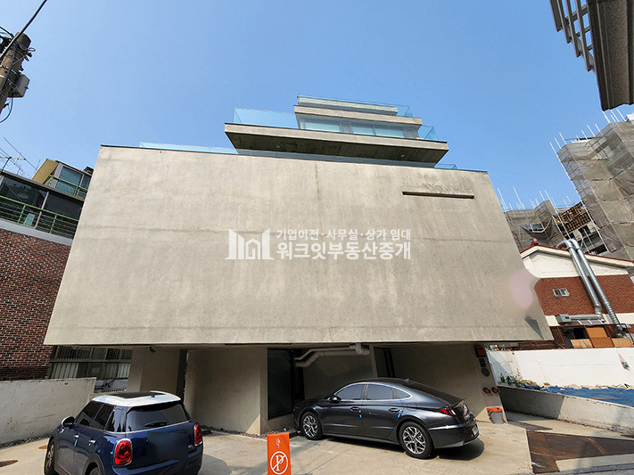 서울 강남구 신사동 신사동 가로수길 인접 단독사옥 통임대 월세 매물번호 15661 사진 2
