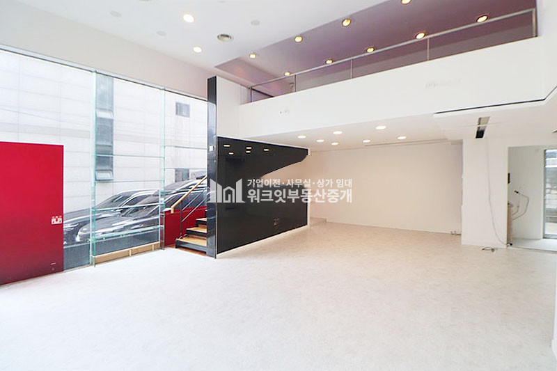 서울 강남구 신사동 도산대로 이면 신사동 1층 무권리 복층 상가 월세 매물번호 15984 사진 2